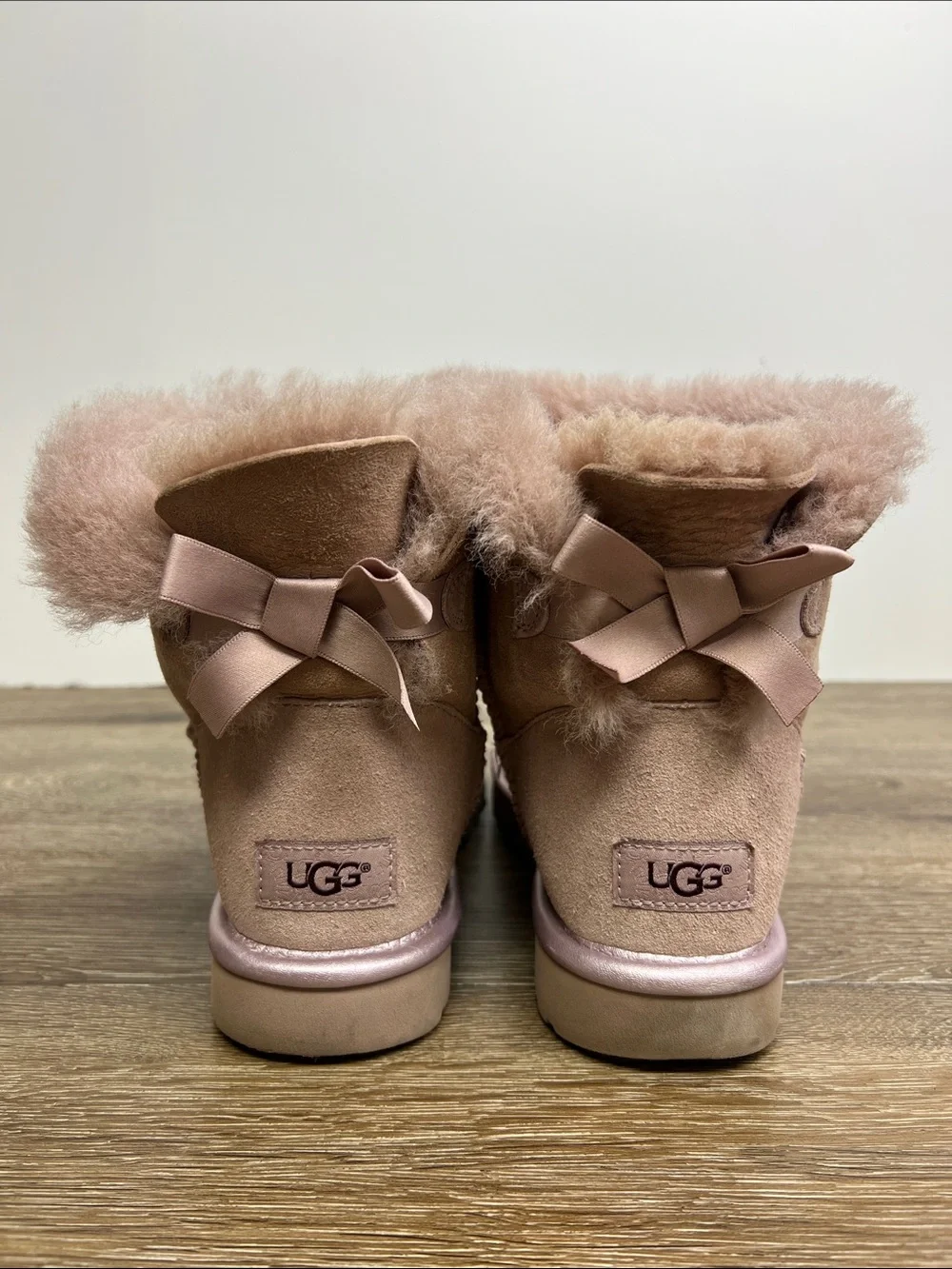 UGG Classic Mini II Metallic Trim Boots Dusk Pink Women’s 8